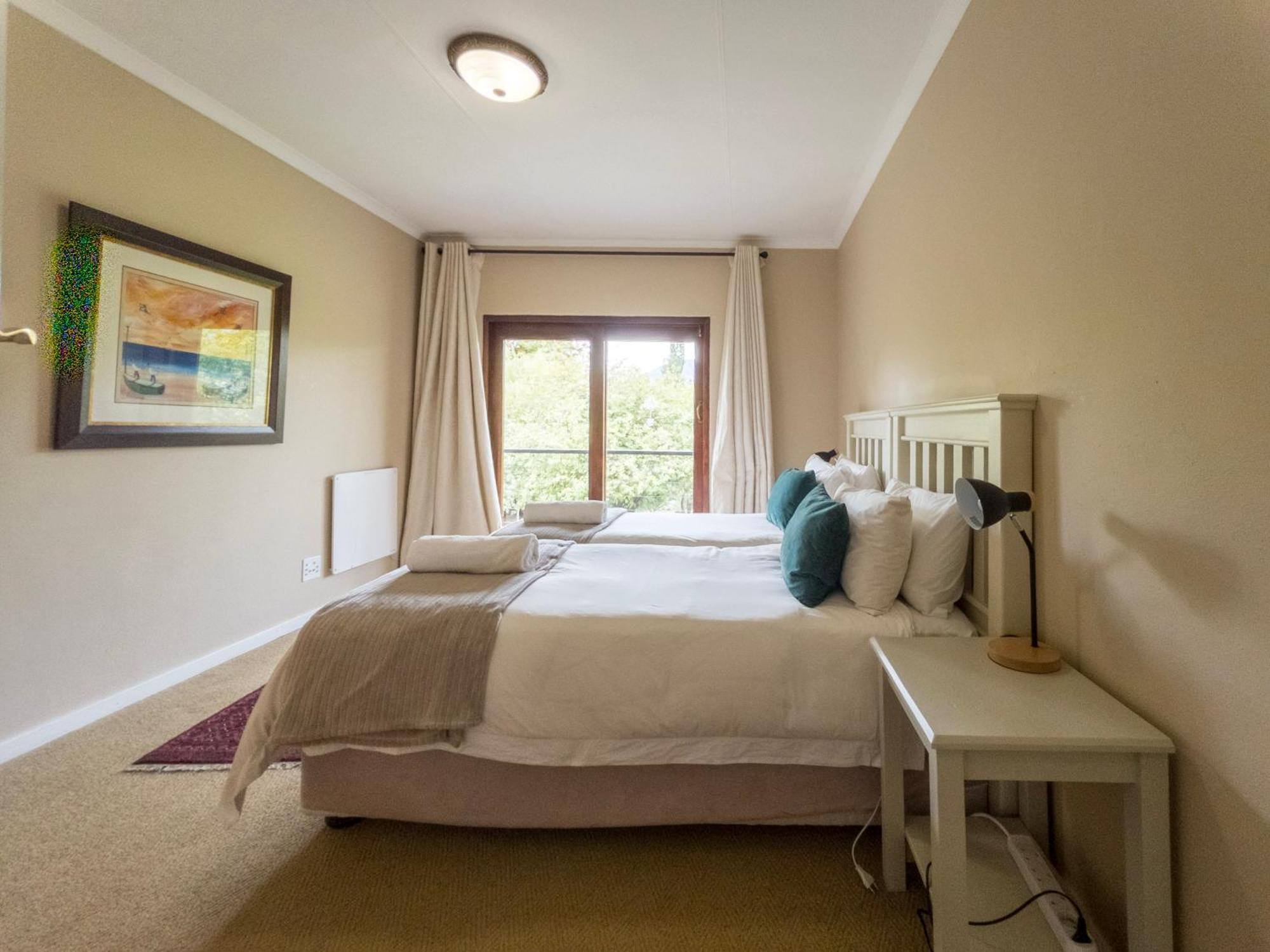 727 Church Clarens Rom bilde