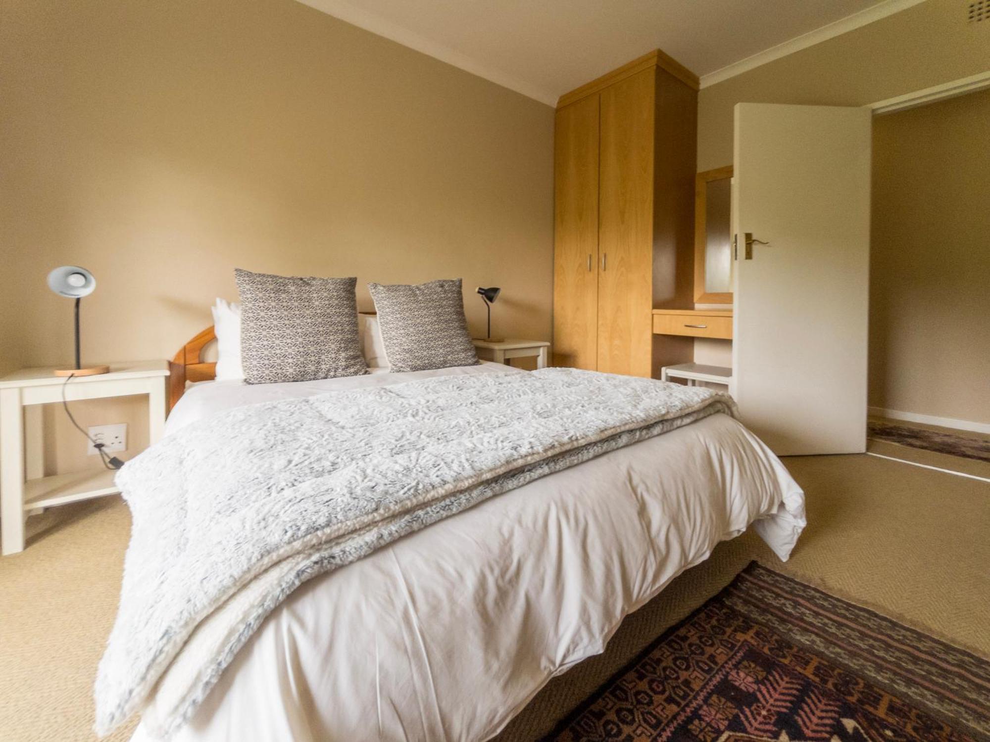 727 Church Clarens Rom bilde